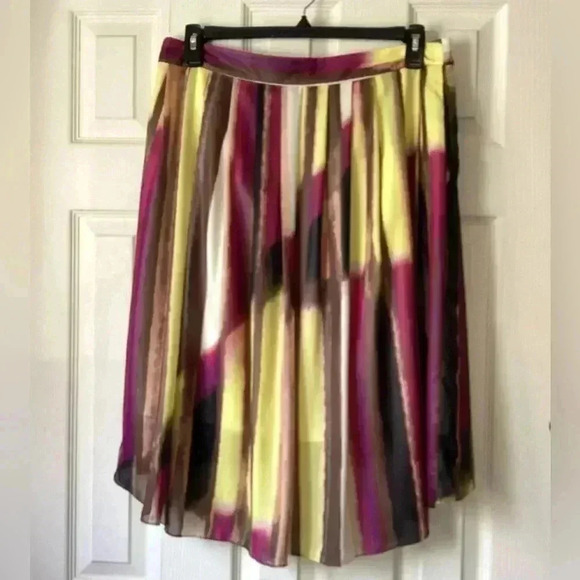 Kenneth Cole Multicolor Asymetical Pleated A-Line Midi Skirt Size Large - Picture 11 of 11